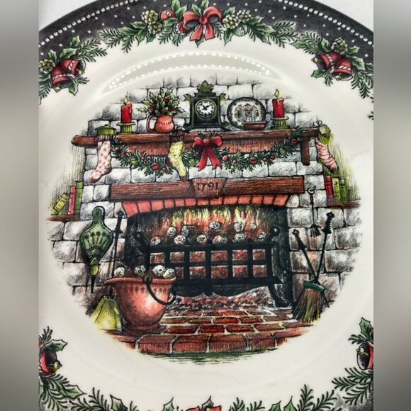 SOLD 2 Royal Stanford Fine China England Christmas Eve Plates New - Picture 3 of 6